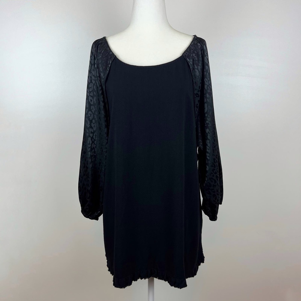 Umgee Black Long Sleeve Scoop Neck Blouse